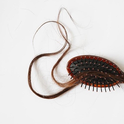¿Cómo prevenir la caída del cabello en mujeres?
