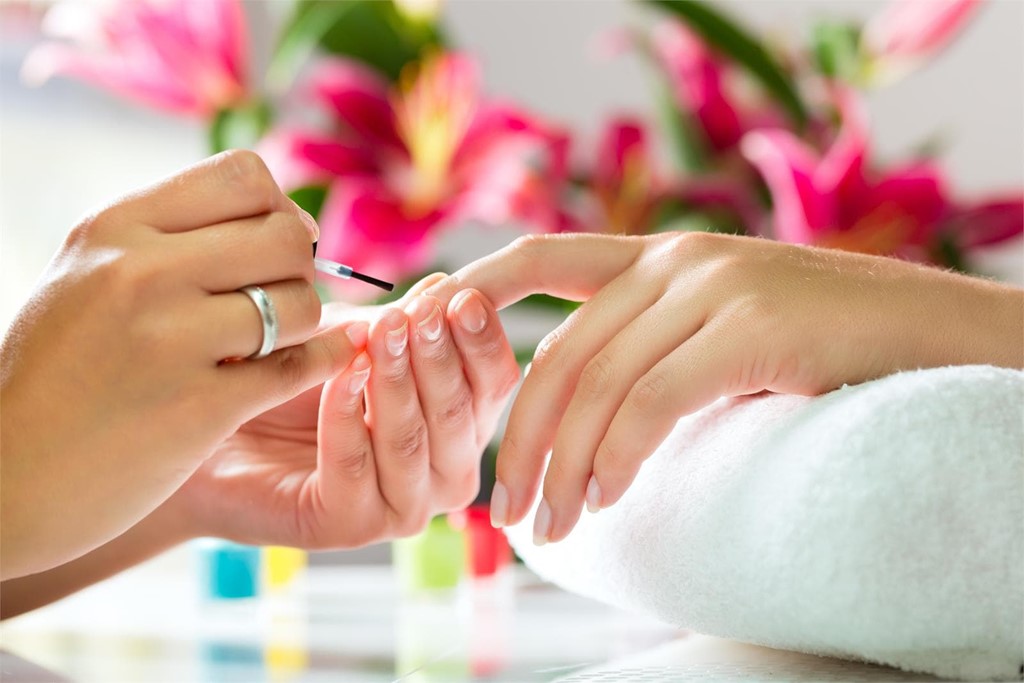 Descubre la manicura profesional