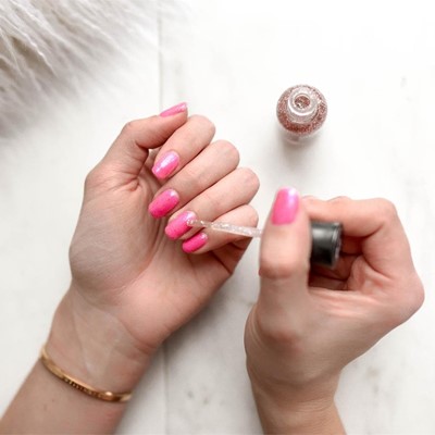 Ventajas de la manicura y pedicura semipermanente